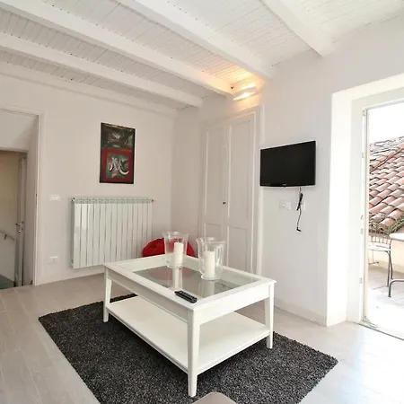Apartment Sleeps 3