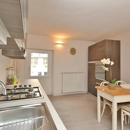 Sleeps 3 Apartment