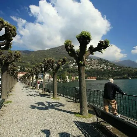 Sleeps 3 * Moltrasio